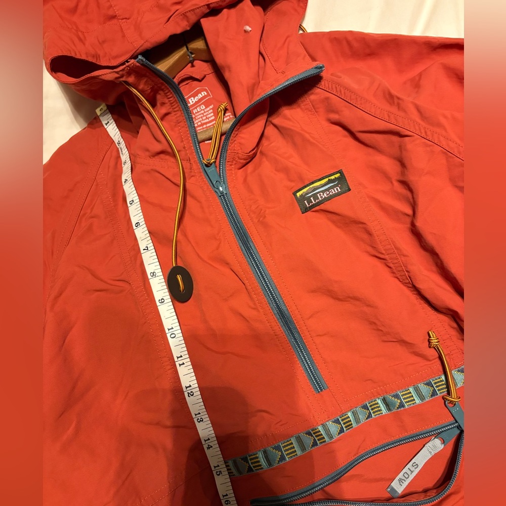 L.L.Bean Anorak Mountain Classic
Orange Tapered Trim Lightweight Jacket - Picture 12 of 15